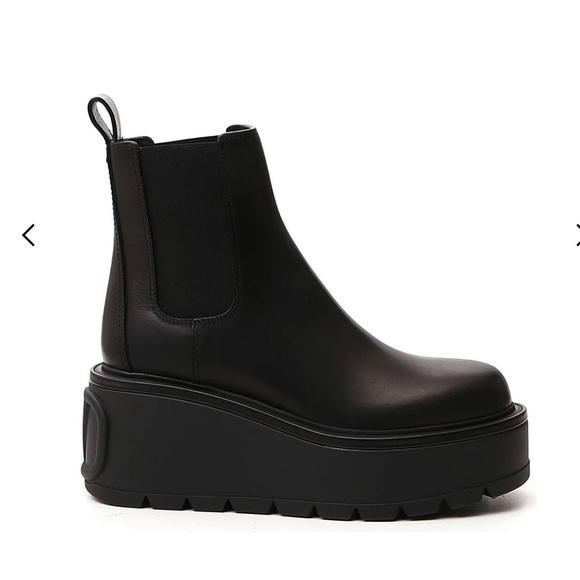Valentino Platform Chelsea Boots - Picture 2 of 4